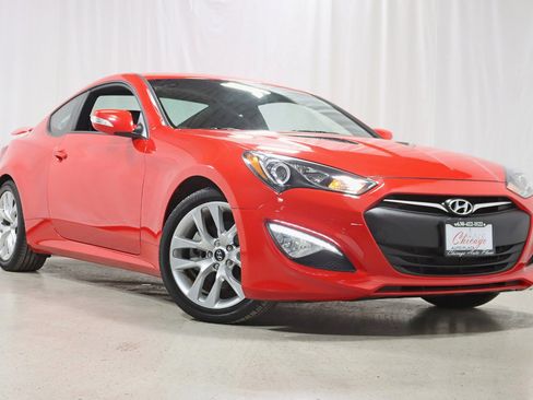 Used 2015 Hyundai Genesis 3.8 image 7