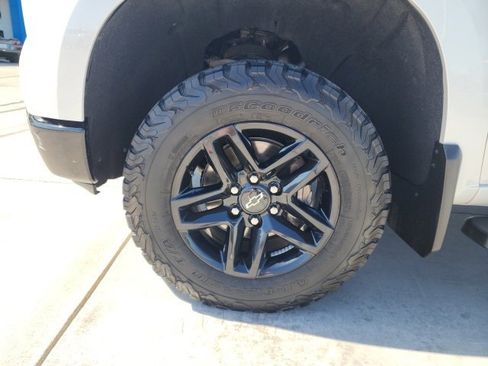 Used 2022 Chevrolet Silverado 1500 LT Trail Boss w/ LT Trail Boss Premium Package image 22