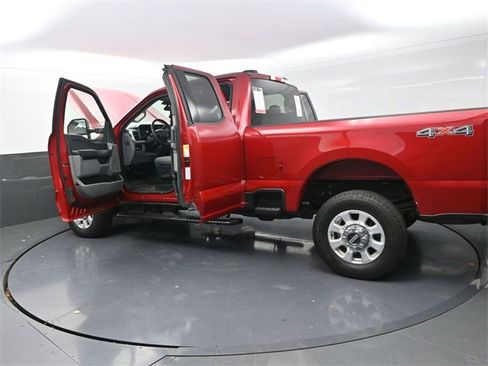 Used 2024 Ford F250 XLT w/ Camper Package image 39