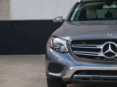 Used 2018 Mercedes-Benz GLC 300 image 3