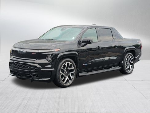 Used 2024 Chevrolet Silverado EV RST AWD/4WD image 3