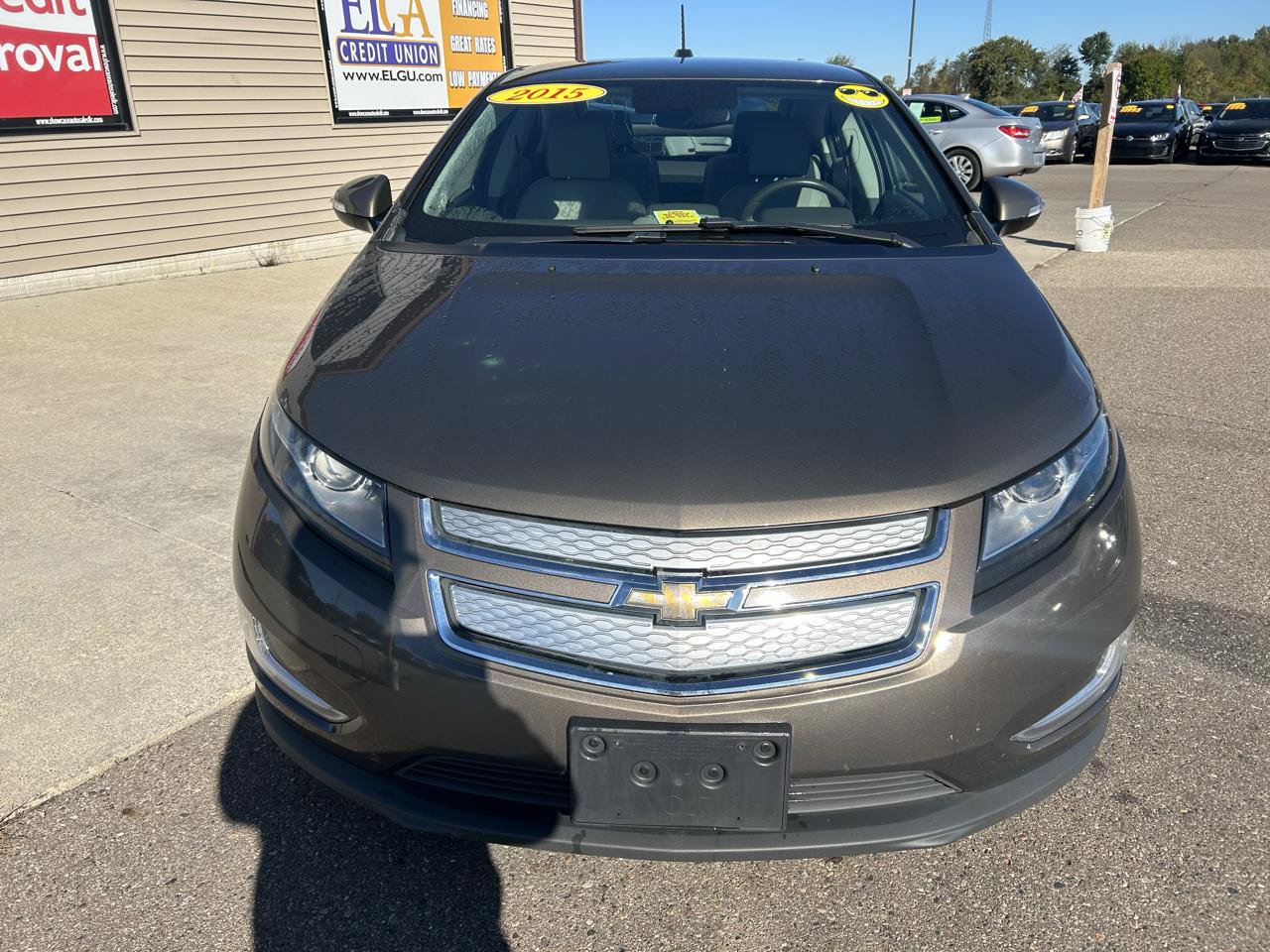 Used 2015 Chevrolet Volt Premium w/ Premium Trim Package FWD image 2