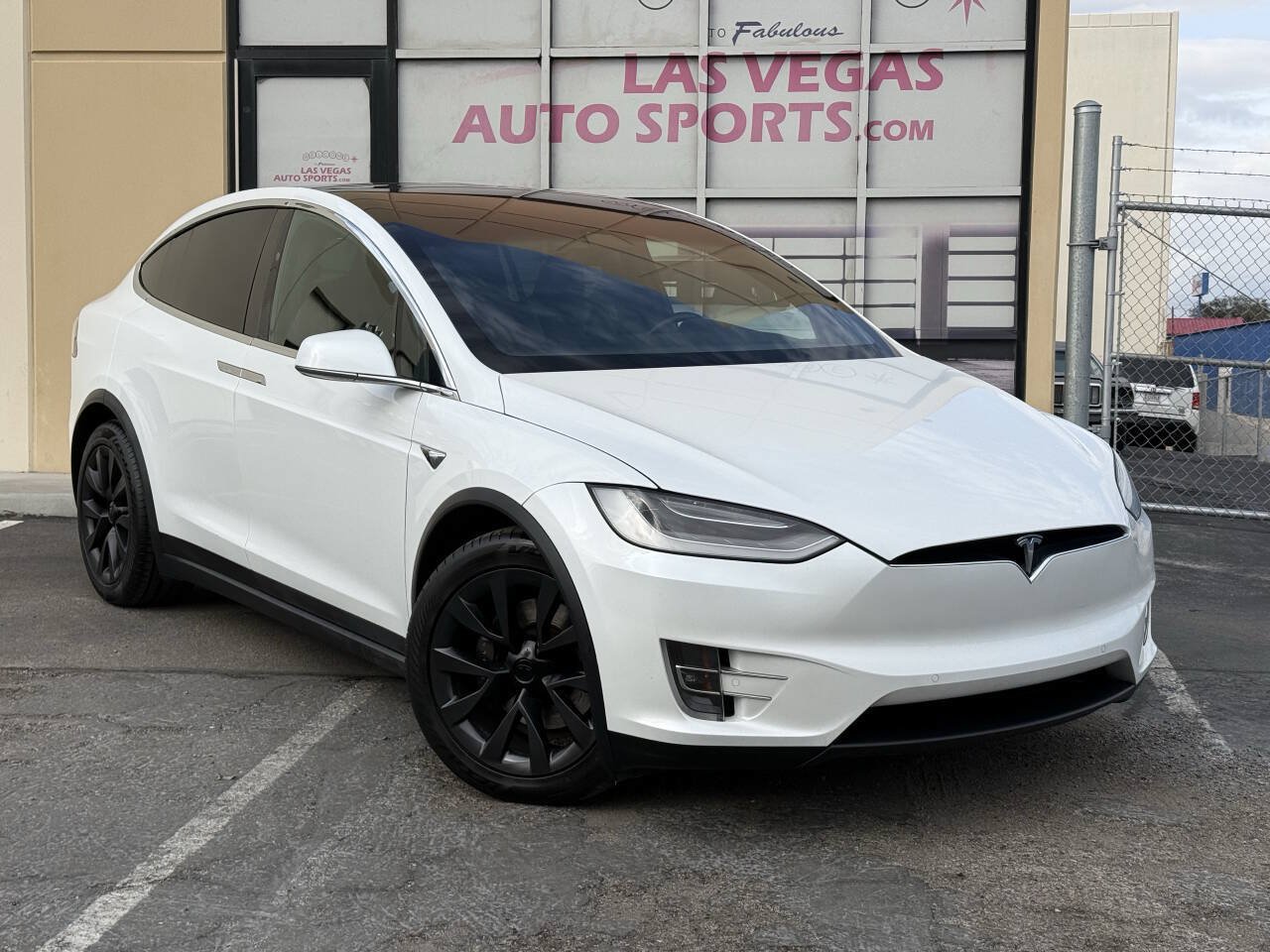 Used 2021 Tesla Model X Long Range AWD/4WD image 2