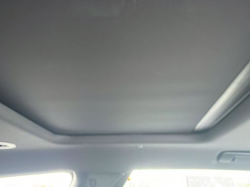 Used 2024 Buick Enclave Essence w/ Experience Buick Package AWD/4WD image 31
