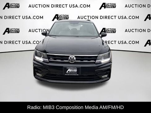 Used 2021 Volkswagen Tiguan SE R-Line image 2