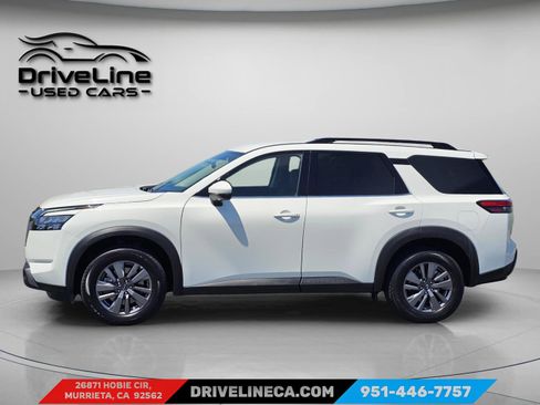 Used 2024 Nissan Pathfinder SV FWD image 14