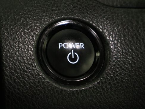 Used 2025 Toyota Camry LE FWD image 32