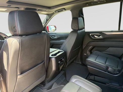 Used 2024 Chevrolet Tahoe RST w/ Luxury Package AWD/4WD image 15