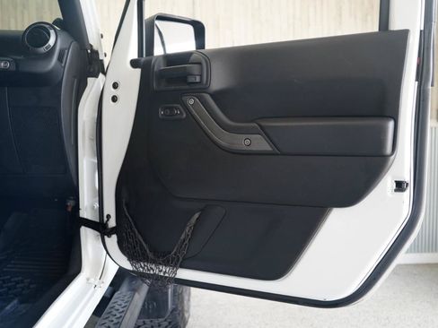 Used 2014 Jeep Wrangler Sport w/ Quick Order Package 24S AWD/4WD image 29