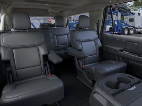 New 2026 Ford Expedition Max Active RWD image 11