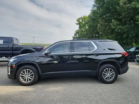 Used 2023 Chevrolet Traverse LT w/ LPO, Floor Liner Package AWD/4WD image 2