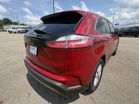 Used 2021 Ford Edge SEL w/ Convenience Package FWD image 5