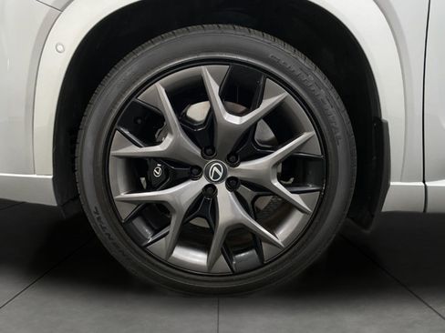 Certified 2026 Lexus TX 500h AWD w/ Technology Package image 12