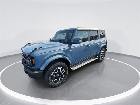 New 2025 Ford Bronco Outer Banks image 4