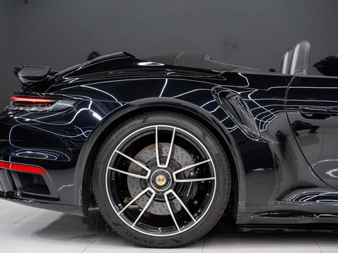 Used 2022 Porsche 911 Turbo image 12