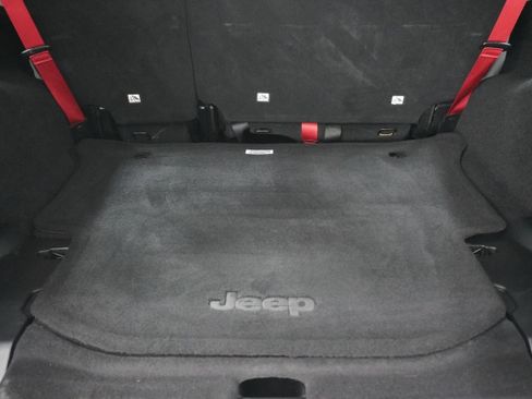 Used 2017 Jeep Wrangler Unlimited Rubicon image 20