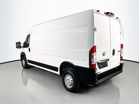 Used 2023 RAM ProMaster 2500 FWD image 5