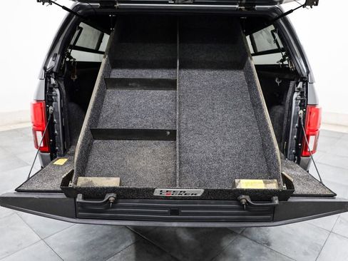 Used 2019 Ford F150 Platinum w/ Equipment Group 701A Luxury image 16