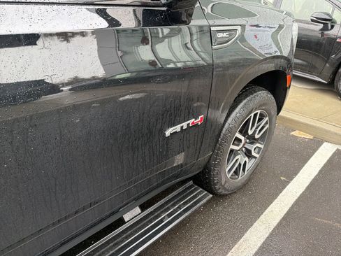 Used 2023 GMC Yukon XL AT4 w/ AT4 Premium Plus Package image 8