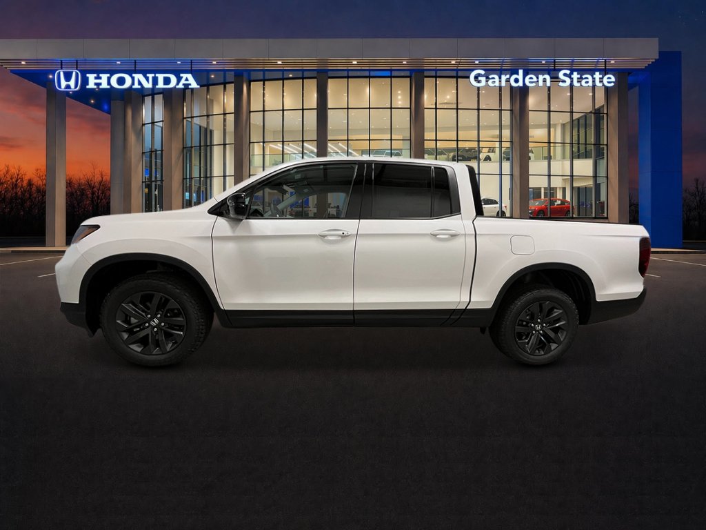 Used 2025 Honda Ridgeline Sport image 2
