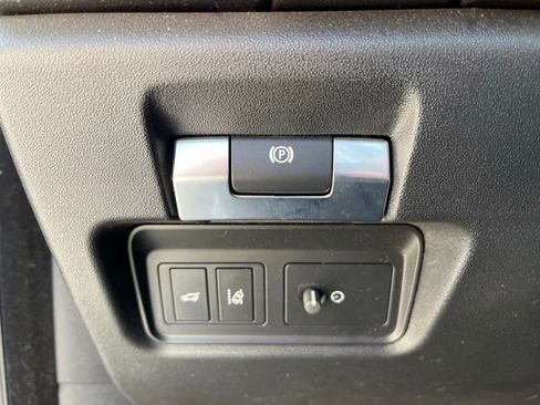 Used 2020 Jaguar E-PACE SE AWD/4WD image 25