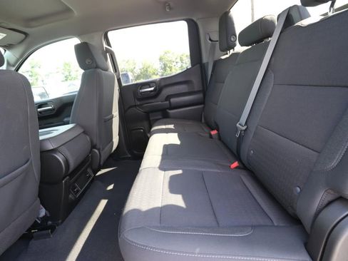 Used 2022 Chevrolet Silverado 1500 Custom image 9