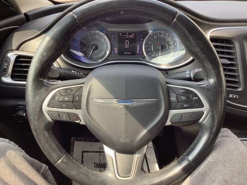 Used 2015 Chrysler 200 Limited w/ Convenience Group FWD image 11