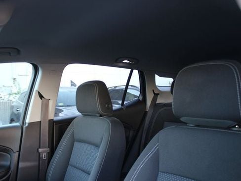 Used 2023 GMC Terrain SLE AWD/4WD image 21