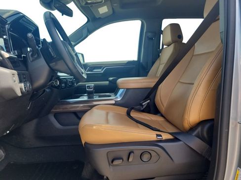 Used 2025 Chevrolet Silverado 1500 LT w/ Texas Edition Plus RWD image 11