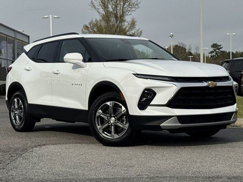 Used 2024 Chevrolet Blazer LT w/ Convenience Package image 2