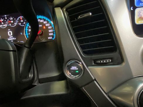 Used 2017 Chevrolet Suburban Premier image 34