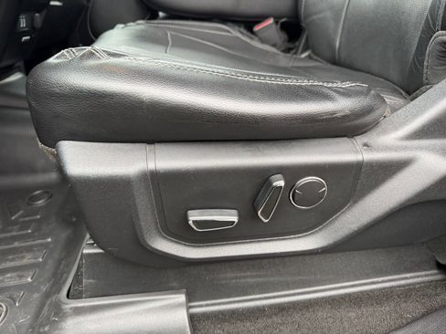 Used 2017 Ford F250 Lariat w/ Lariat Value Package image 14