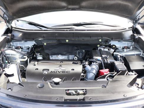 Used 2025 Mitsubishi Outlander Sport SE image 42