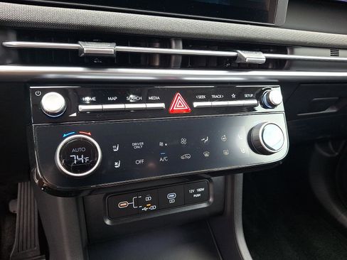 New 2026 Hyundai Tucson Limited AWD/4WD image 10