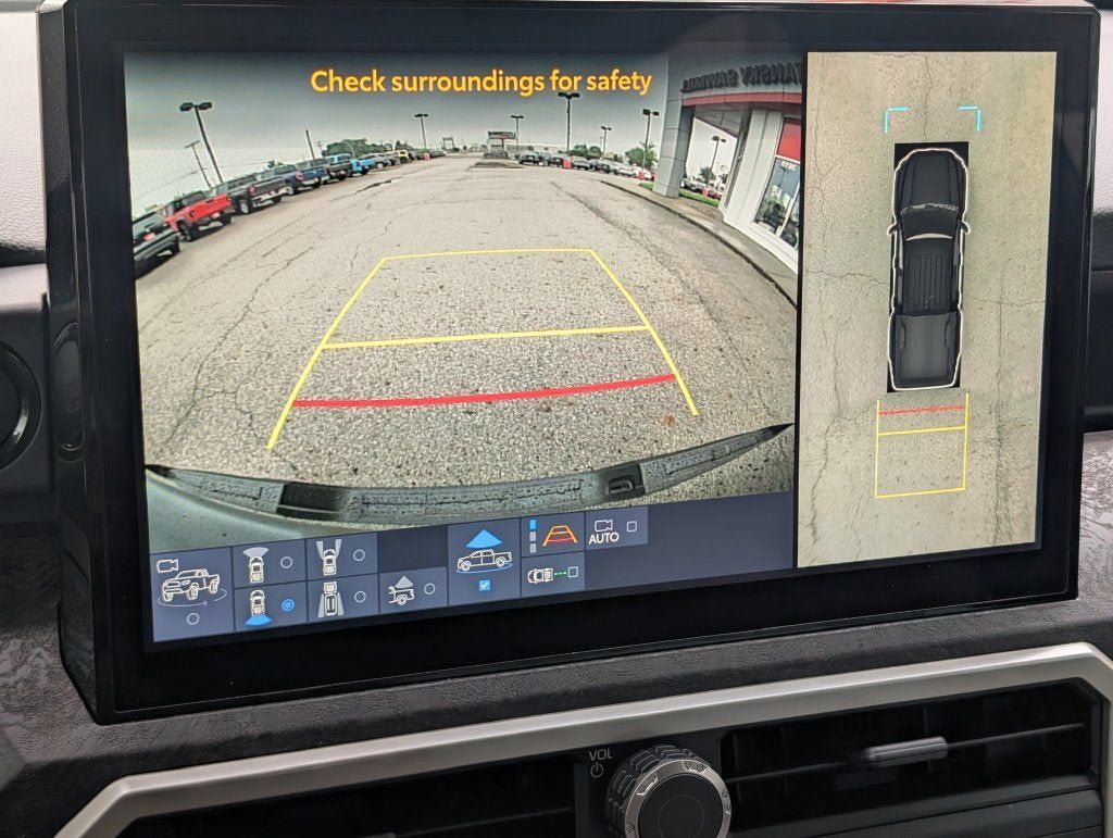 Used 2026 Toyota Tacoma Limited AWD/4WD image 22