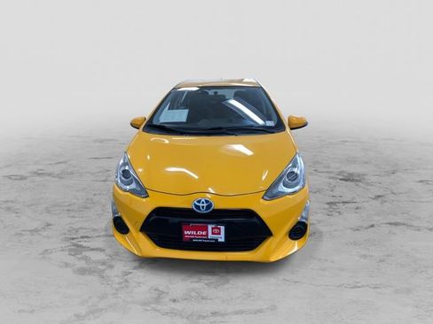 Used 2015 Toyota Prius C Two image 5