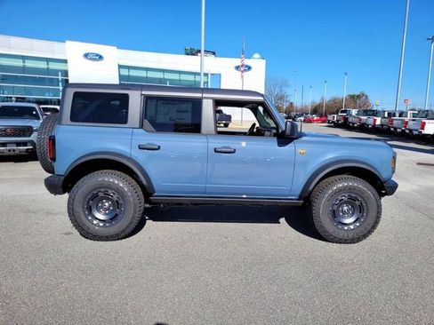 New 2025 Ford Bronco Badlands w/ Sasquatch Package AWD/4WD image 43