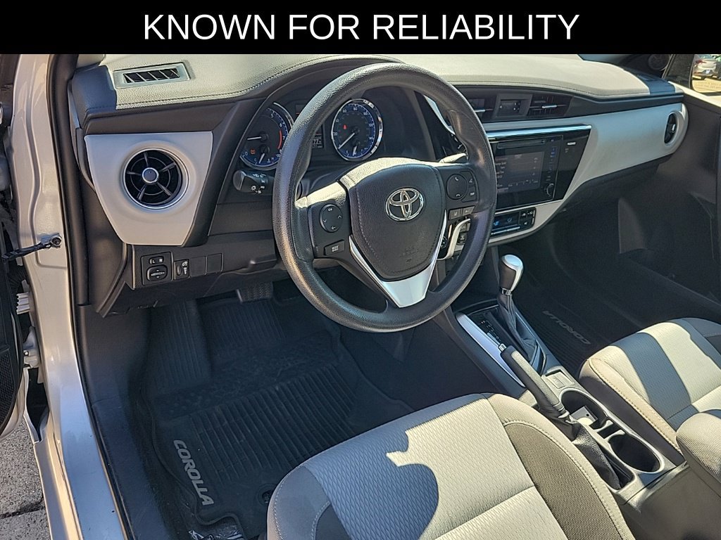 Used 2017 Toyota Corolla LE FWD image 16