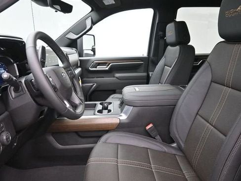 New 2026 Chevrolet Silverado 2500 High Country w/ High Country Premium Package AWD/4WD image 16