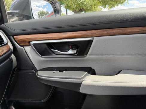 Used 2017 Honda CR-V EX image 38