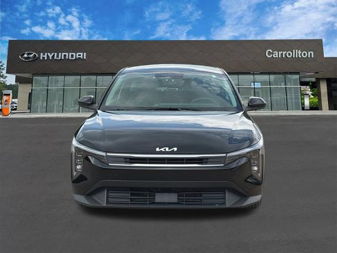 Used 2025 Kia K4 FWD image 2