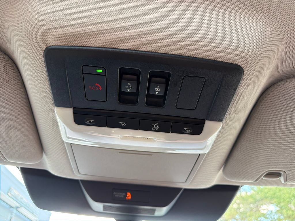 Used 2023 Nissan Pathfinder Platinum w/ Cargo Package AWD/4WD image 24