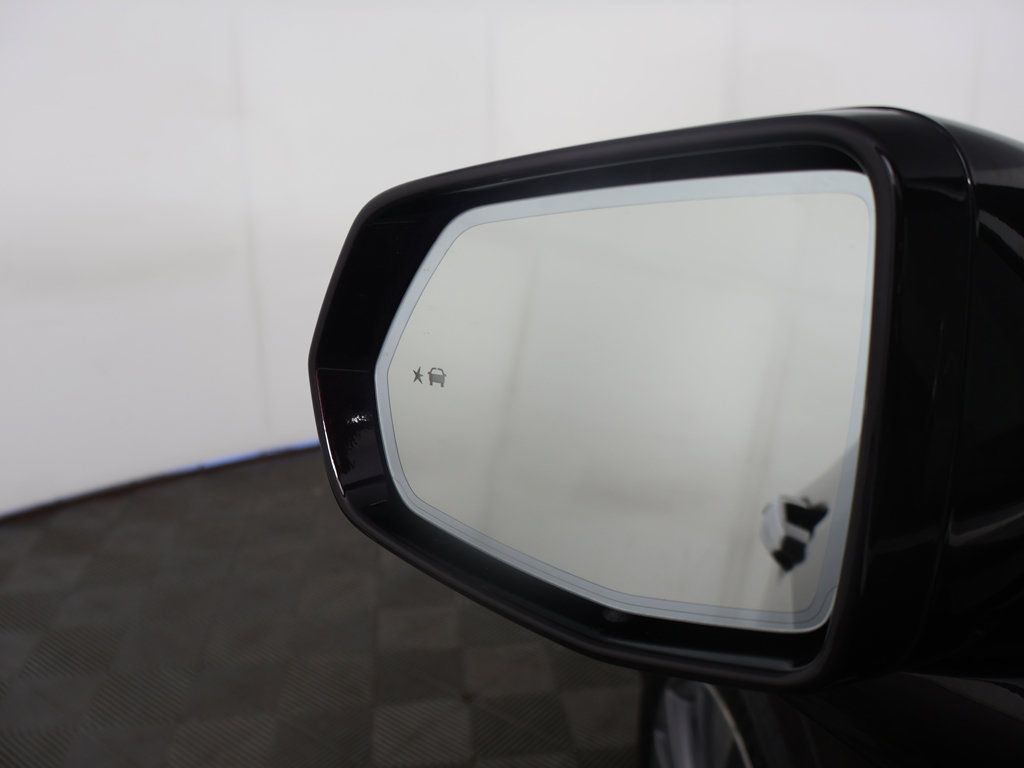 Used 2020 Cadillac XT6 Premium Luxury AWD/4WD image 31
