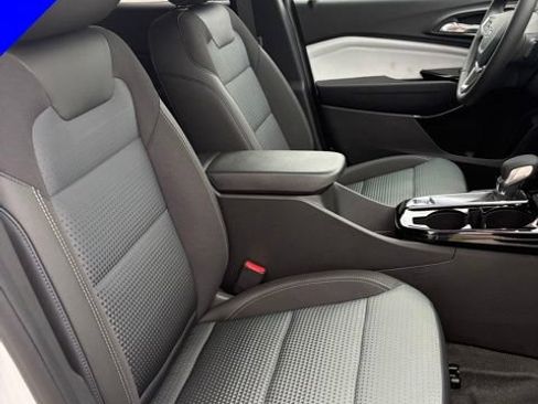 New 2026 Chevrolet Trax LT w/ Driver Confidence Package FWD image 28