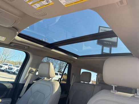 Used 2024 Ford Expedition Max Limited image 10