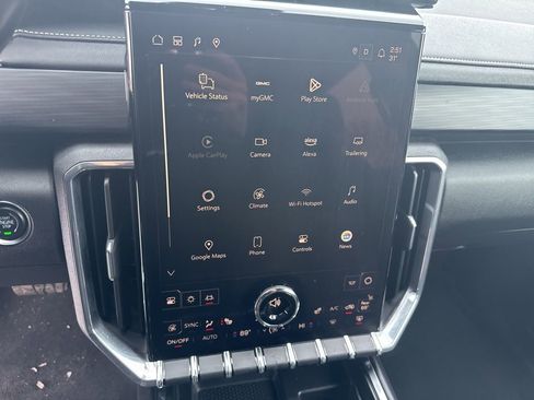 Certified 2025 GMC Acadia Elevation image 25