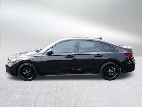 Used 2025 Honda Civic Sport image 4