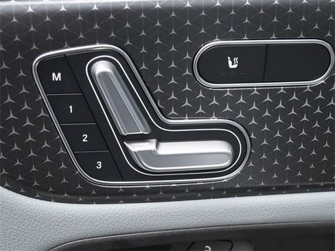 New 2026 Mercedes-Benz GLB 250 image 21