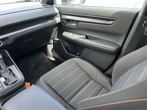 Used 2025 Honda CR-V Sport image 12