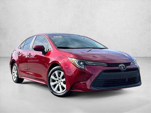 Used 2024 Toyota Corolla LE FWD image 12